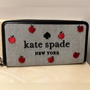Kate Spade New York Ella Large Apple Continental Wallet